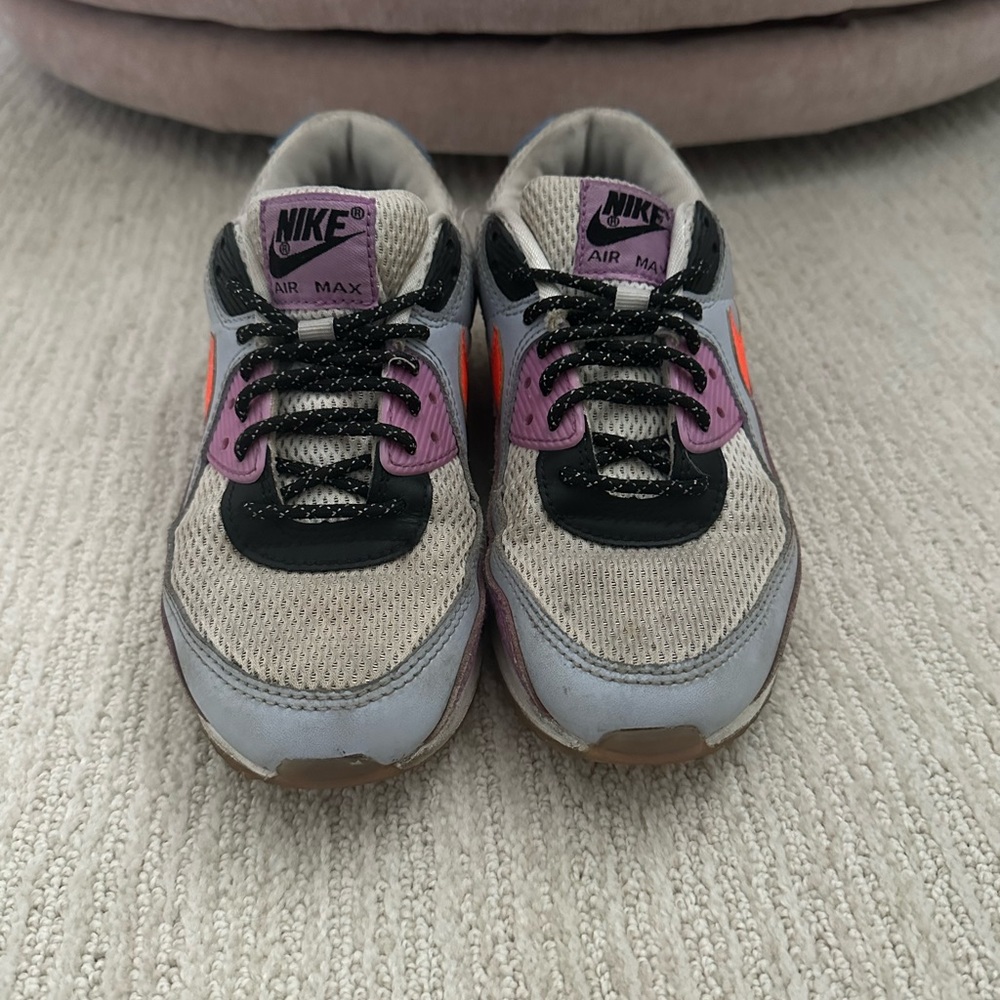 nike air max tennis shoes!!!